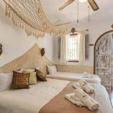 Arrijana Cómpeta By Bossh Casa rural *