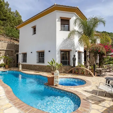 Malaga Con Jacuzzi Piscina Vallada Barbacoa By Andaraholidays *